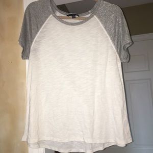 Women’s American Eagle White and Gray Color Block Shimmer Short Sleeve Tee Shirt